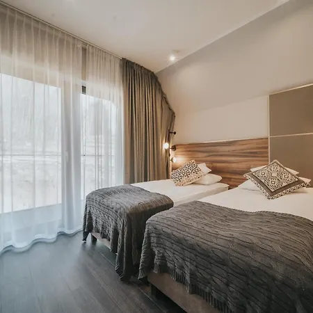 Hill Karkonosze Hotel apartamentowy 3*